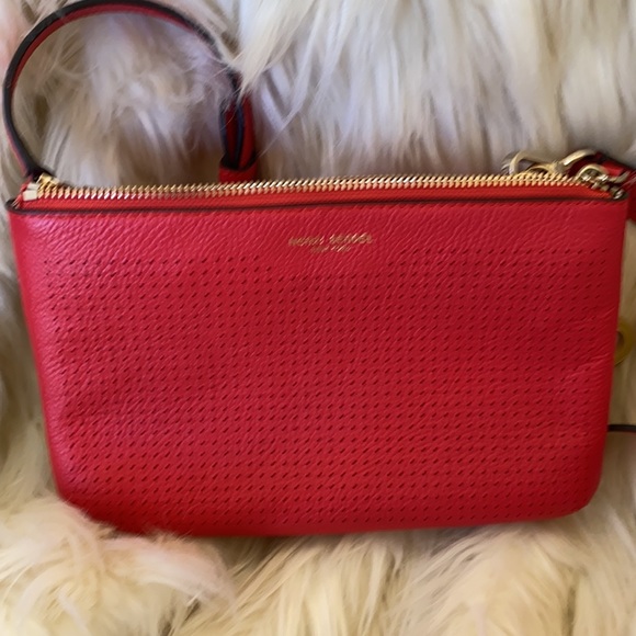 Henri Bendel crossbody with detachable wallet - Picture 3 of 6